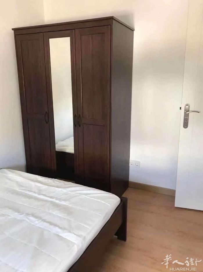 🏡5/6号线oporto 2间大床房出租 地铁口4分钟，直达康普马理工大学城，