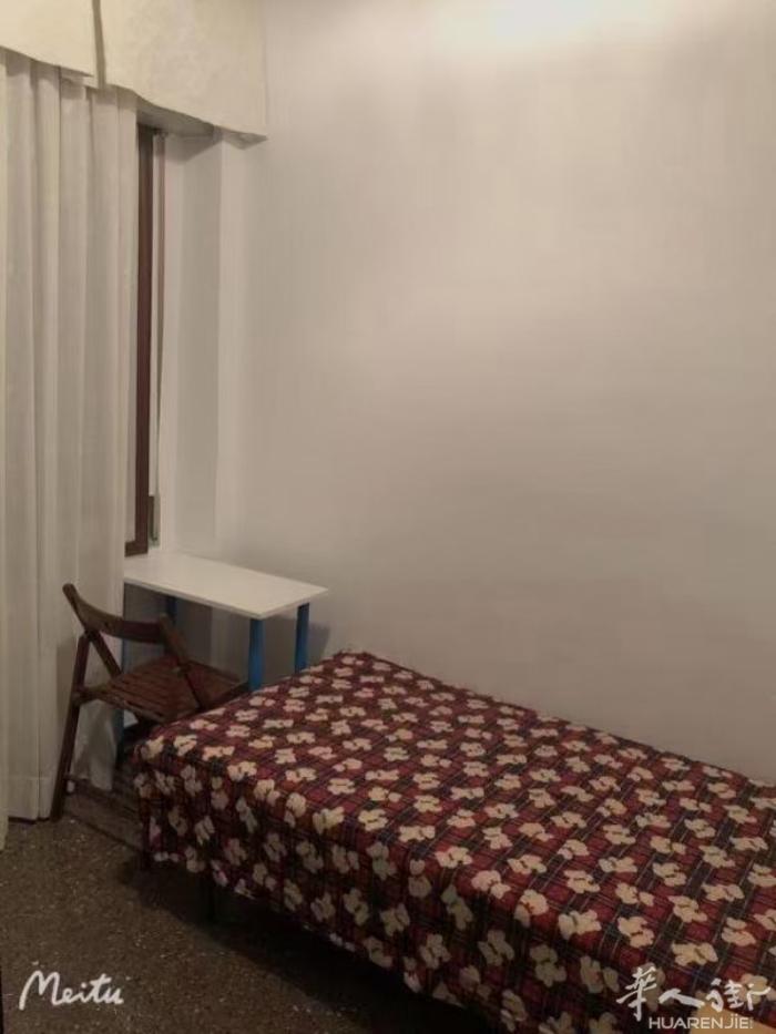 🏡hospital clinic附近。住家安静，环境好。有电梯，楼下有中超和老