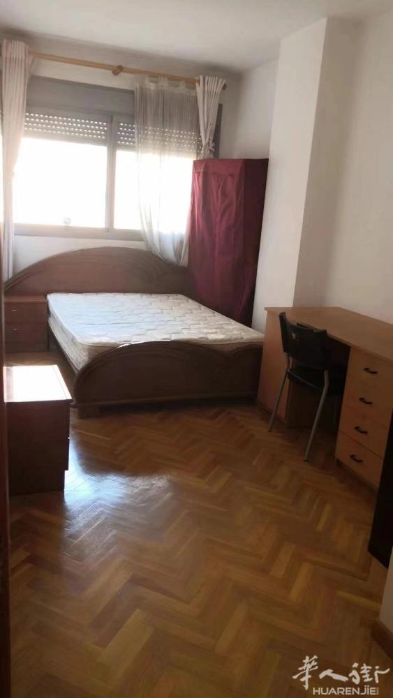 🏡2号地铁Av Guadalajara有主卧室（独立卫生间）出租， 单人入住4
