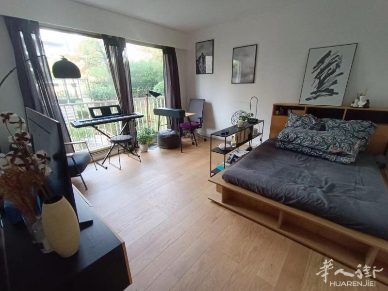 Courbevoie 92区·30平·studio·家具齐全·长租  900€ / 月