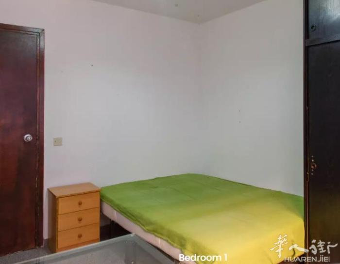 🏡巴塞单间出租（可短租），horta附近 ​房子三室一厅一卫，2楼有电梯，大床