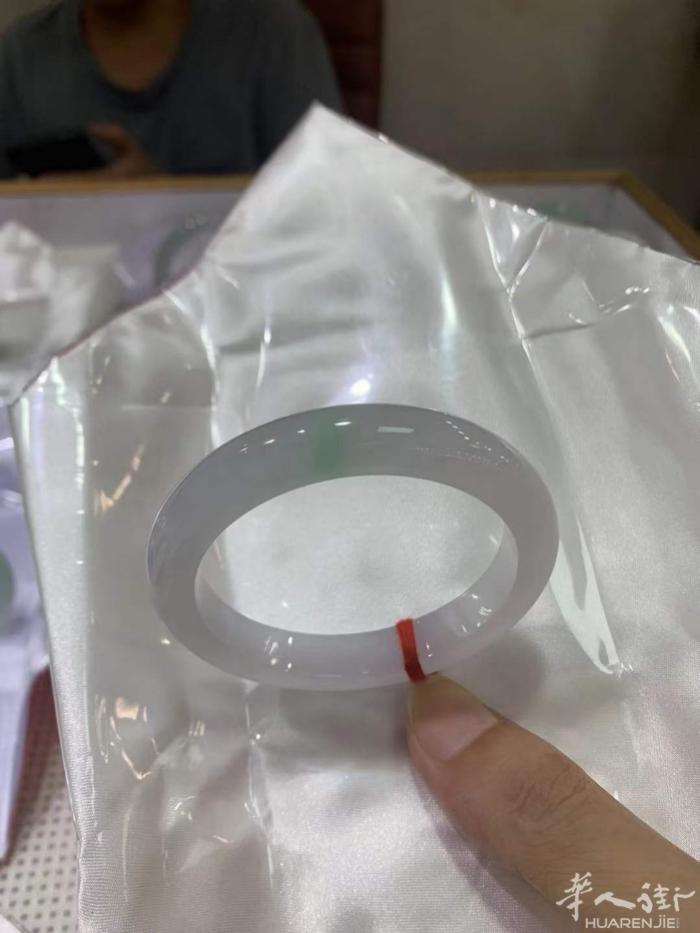 翡翠产品，一手货源预定！