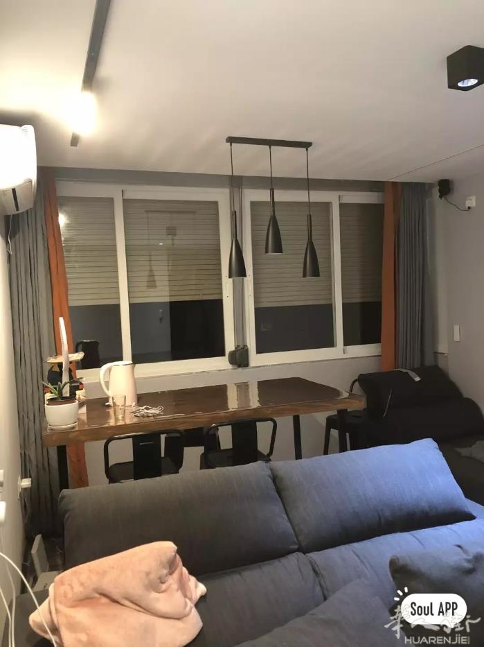 🏡马德里6号线oporto新装修空调大单间出租 离6号oporto地铁站 步行