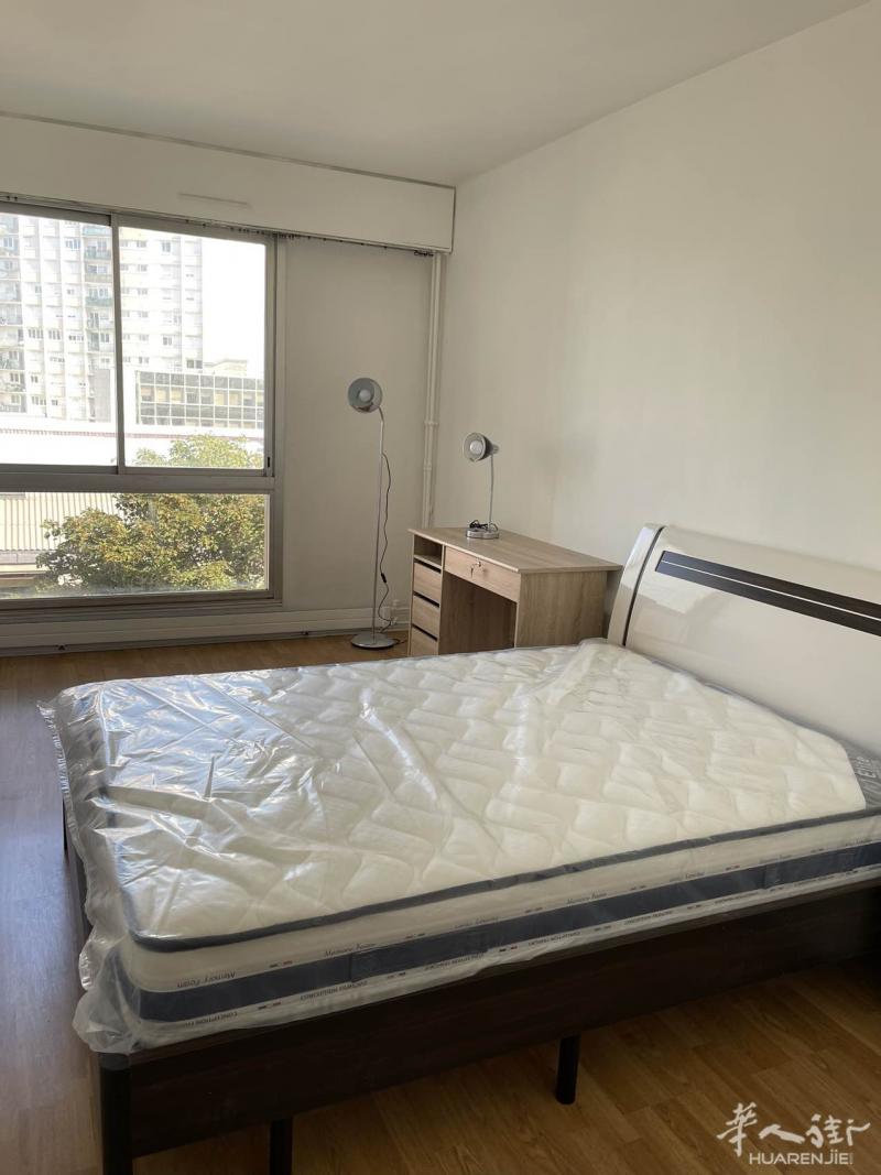 19区 近7号线Crimée站 全新92平三室一厅 即日起租