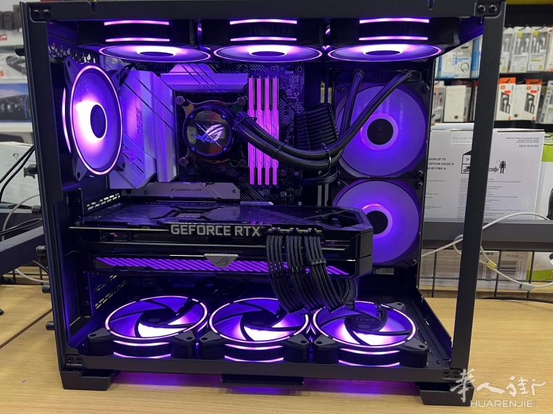 顶峰数码 高端ROG 海景房准游戏主机,可带动4090。