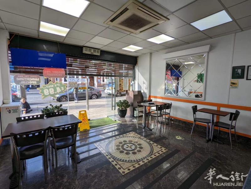 少有高街外卖店+楼上4房整体转让，位于伦敦北四区N14