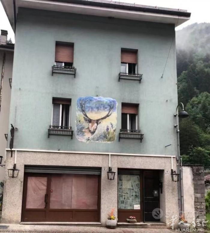 UDINE出售酒店，底楼可自行改造或用来搭店铺。酒店光线很好，有宽阔空间。共有1