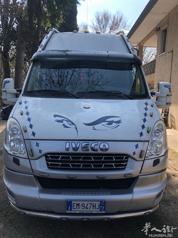 2012年的车 保养好，开了15万多公里，里面空间大，非常适合拿货，价格实惠！有