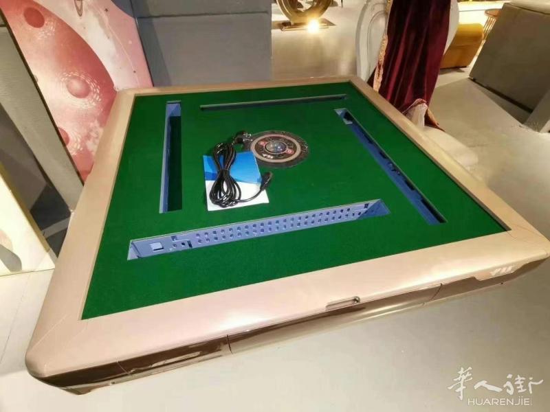 麻将桌现货！