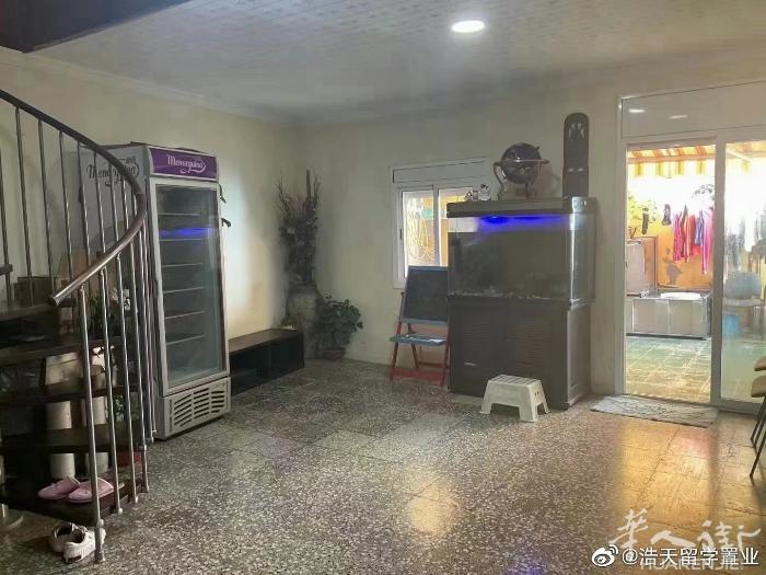 🏡巴塞两个单间sabadell norte火车站附近，房子为独栋别墅，两层20