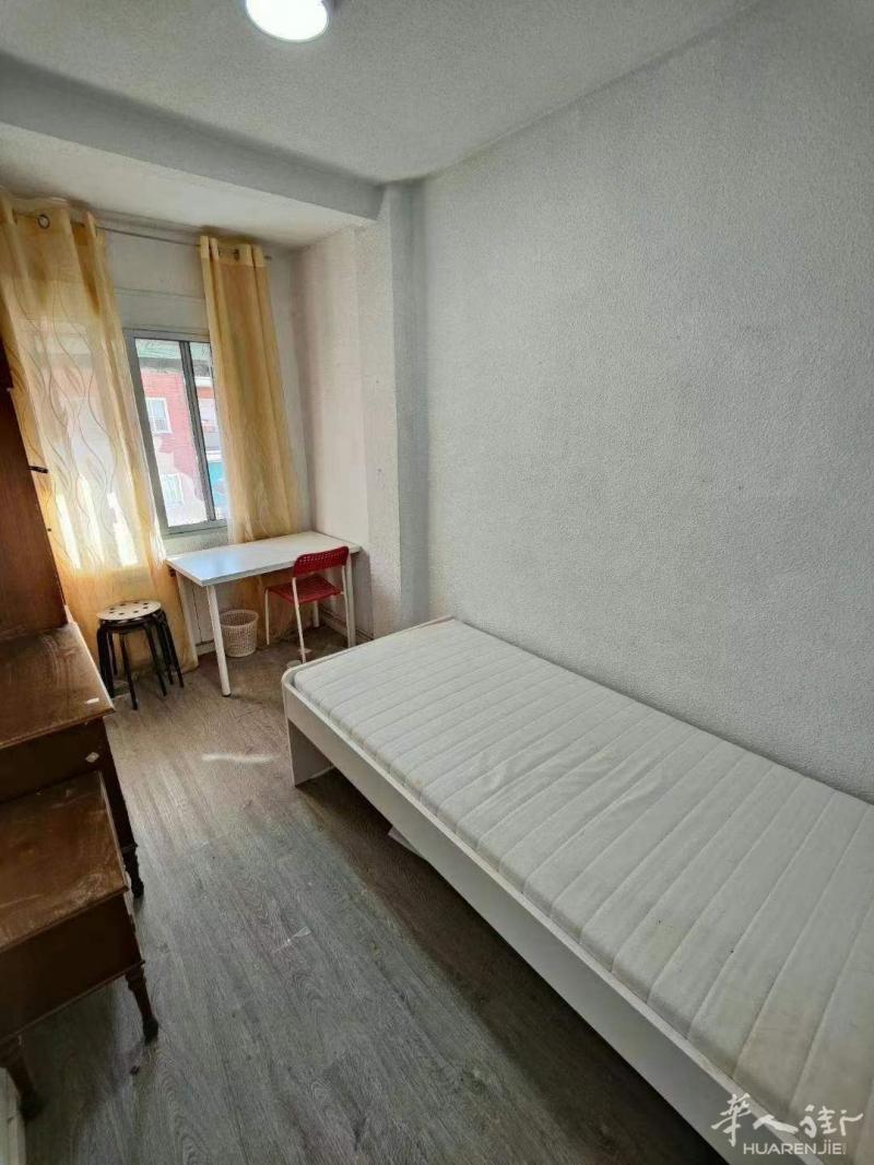 Getafe大学3居---室880