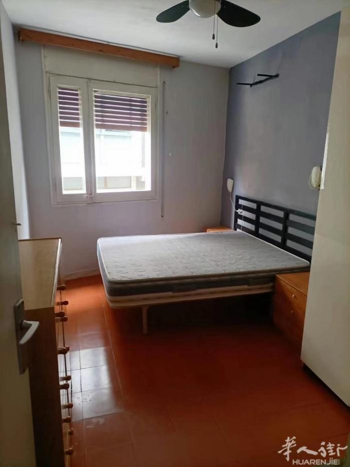 🏡巴塞三号地铁Plaça de la Bonanova 拉尤蒙大学附近阳光大床