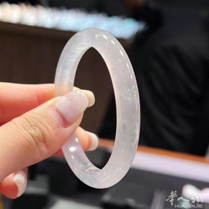 A货翡翠手镯天然资源