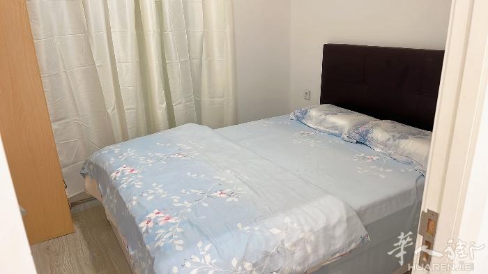 🏡巴塞单间出租，位于badalona紫色L2地铁Artigues  Sant