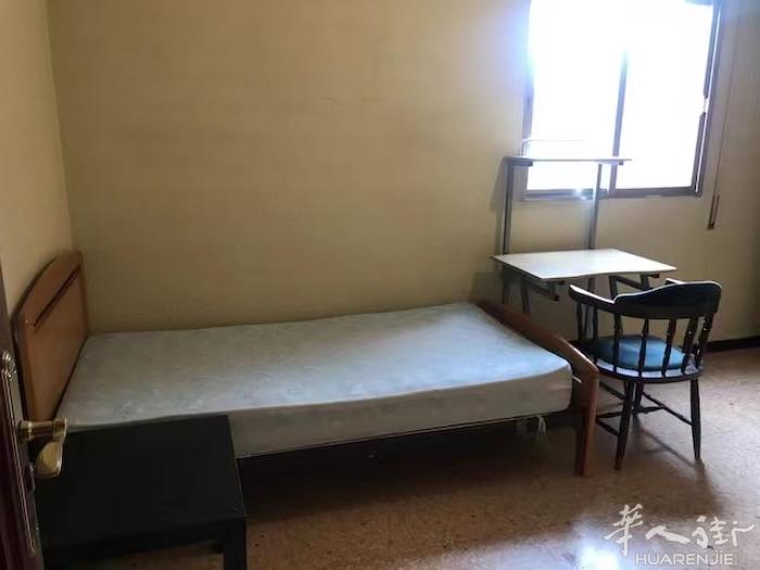 🔵马德里位于5号线campamento和10号线casa de campo整租