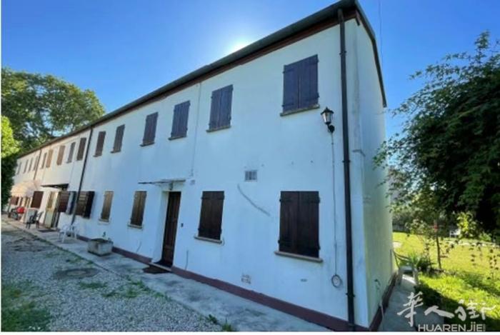 拍卖房 padova 42000  2室一厅一卫  地址 PADOVA VIA