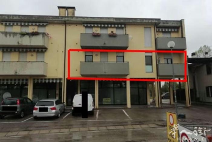 拍卖房 piove di sacco 公寓 60000 2室一厅2卫 车库 2个
