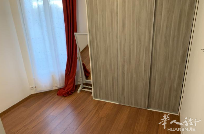 92省Colombes J线走路7分钟 27平一室一厅 1月初起租
