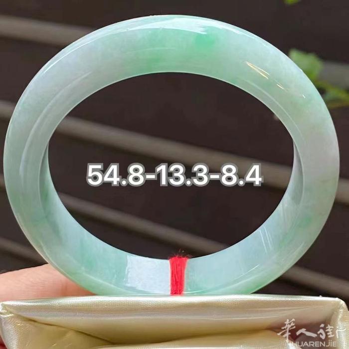 真翡翠手镯天然资源