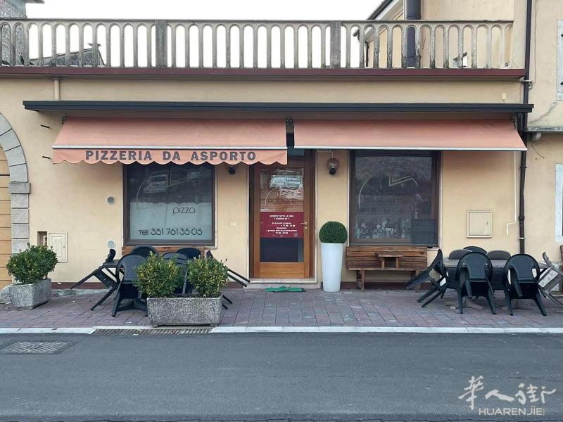 Segusino(TV)出售打包店