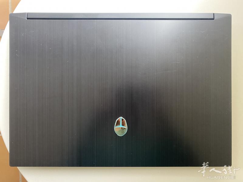 出9成新雷神伪装者游戏笔记本+罗技G413游戏键盘
