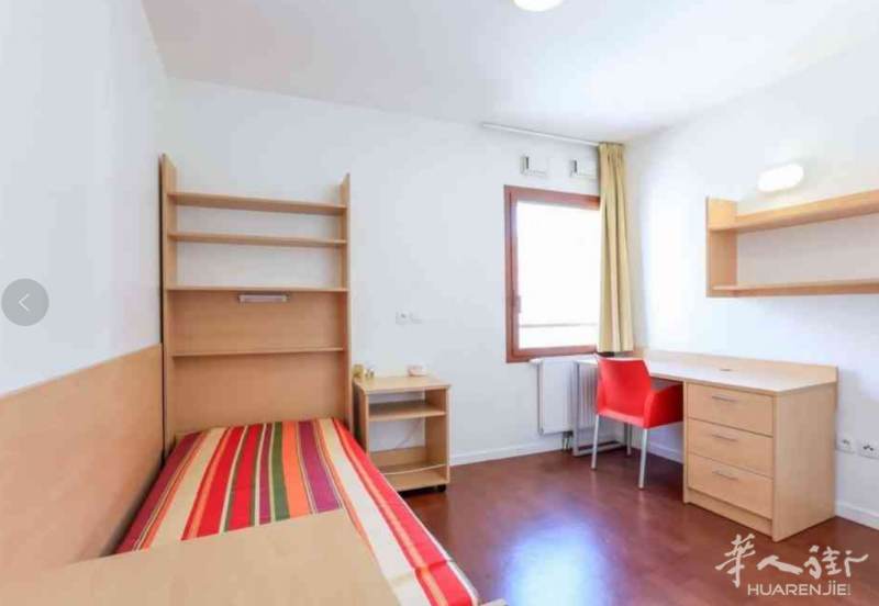92省Colombes 近La Defense 政府学生公寓 560全包1.3入住