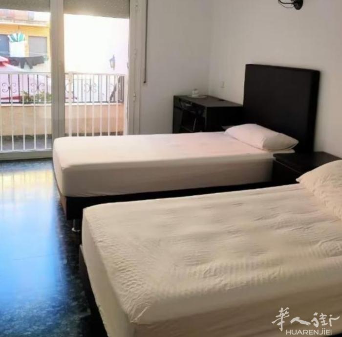 🏡巴塞单间出租，granvia附近 ​独栋住宅，全新装修，7个房间，有三个卫生