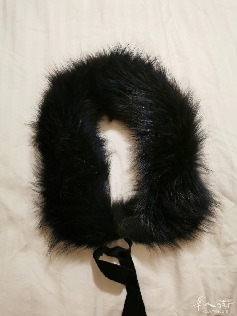 便宜出 奢侈品大牌Maxmara 深蓝色狐狸毛领子/围脖