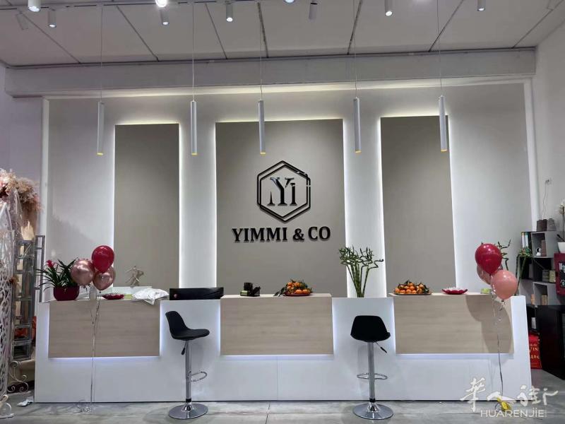 YIMMI & CO 是一家专业制作，设计，加工，批发，定制羊毛衫公司。