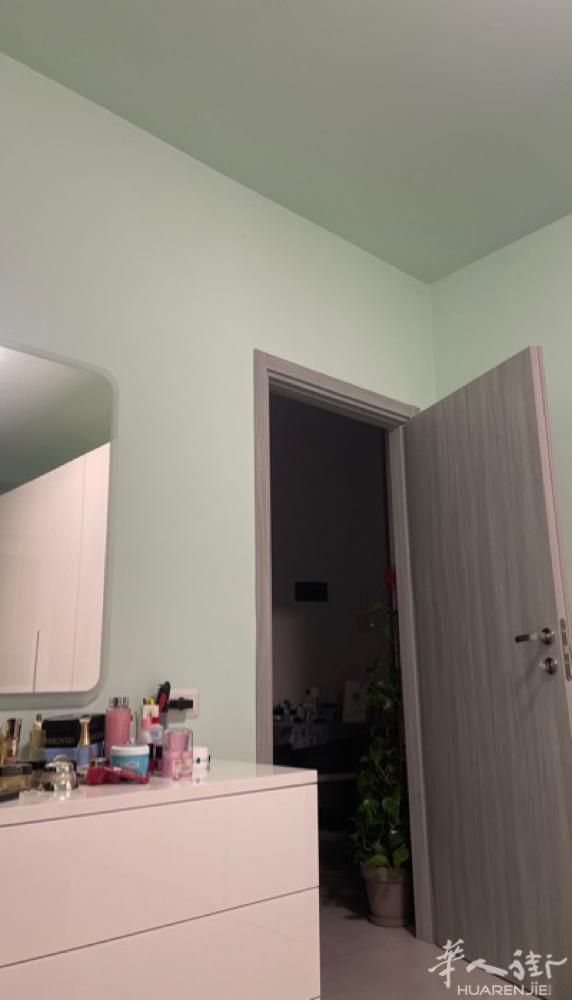 专业装修服务。对接项目。餐馆。住家。美甲店，工厂。隔间。 贴瓷砖。水电维修