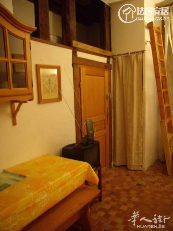 PARIS 5区·17平·studio·家具齐全·长租 940€ / 月 起租时间 : 2023-01-16