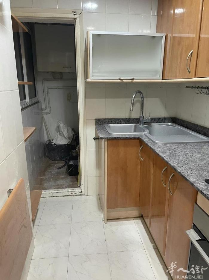 🏡巴塞单间Cerdanyola中心街区UAB balletera单人阳光房 房