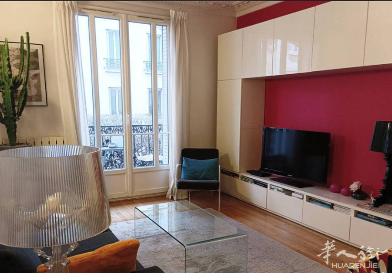 Vitry sur seine 新装修两室一厅 60平，带cave 带Gardien 29.5万