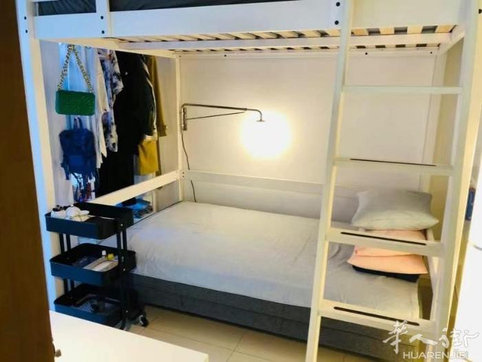 🏡单间带独卫巴塞市中心 拓展区Sant Pau 附近新房，loft一层房间