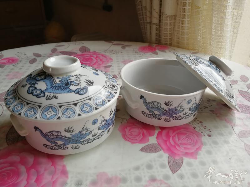 中国景德镇陶瓷精美有盖子全新,羹,(汤)碗,茶碗,廉价半价出售每个(套)5欧。