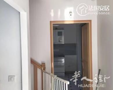 94省,Villejuif(94800) (ID：1044) 110平的 别墅  有家具  别墅整租 可以合租