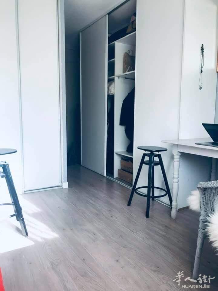 Suresnes 92区·24平·studio·家具齐全·长租 950€ / 月 起租时间 : 2023-02-09 Réf: 189079