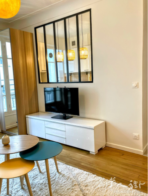 PARIS 17区·29平·studio·家具齐全·仅长租 1230€ / 月 起租时间 : 2023-03-01 Réf: 189733