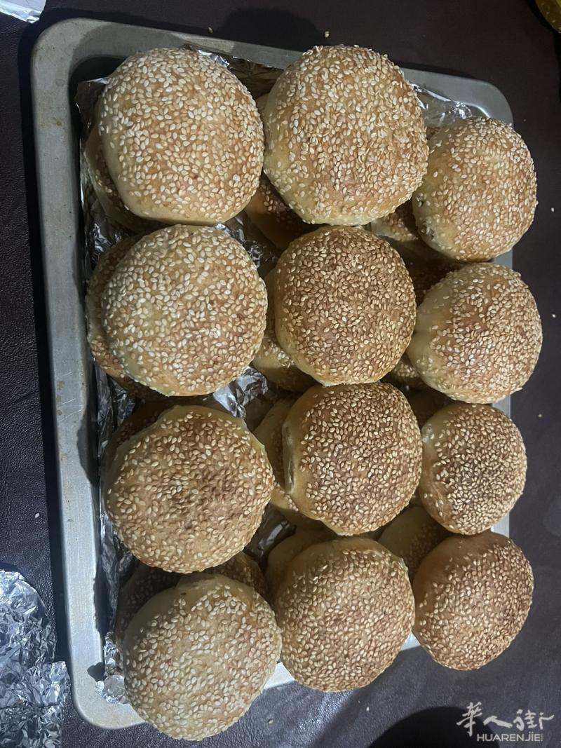 好吃的新鲜出炉的紫菜饼! 想吃吗?