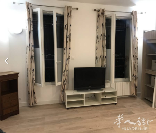 PARIS 18区·27平·studio·家具齐全·仅长租 890€ / 月 起租时间 : 2023-03-02 Réf: 190009