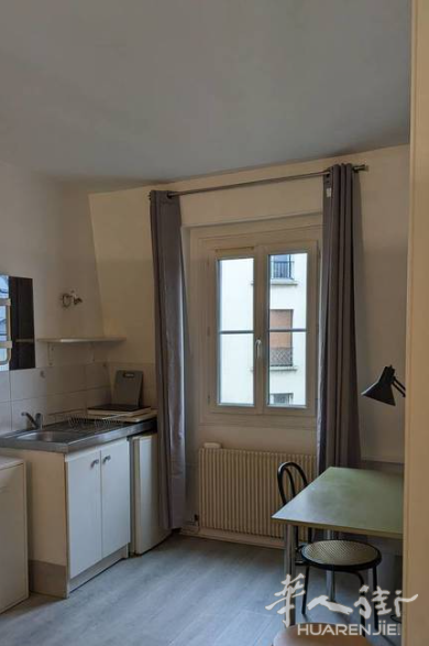PARIS 8区·15平·studio·家具齐全·仅长租 730€ / 月 起租时间 : 2023-03-16 Réf: 190341