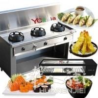 中国Sushi和Wok餐馆的专业设施。.专业设备 玻璃 厨房谷物、风、茶叶、瓦波里、炊具、气温破剂、反光板、桶和稻米饭。