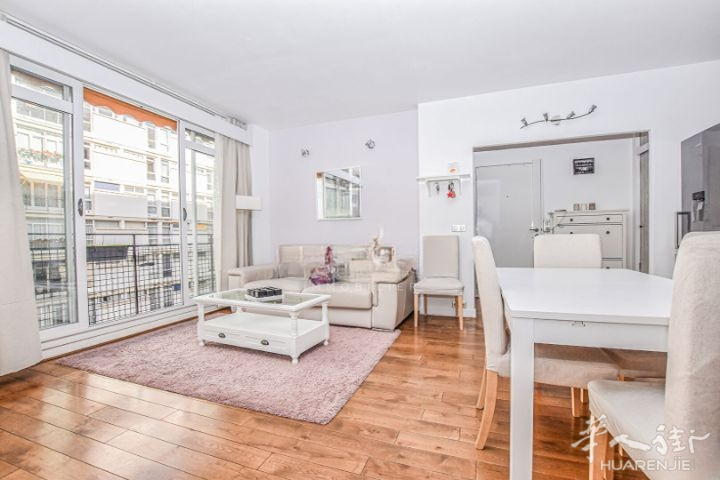 PARIS 15区·54平·公寓·有家具 1623€ / 月 起租时间 : 2023-03-24 Réf: 190553