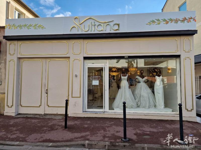 店铺转让！Saint-Maur Creteil RER 车站出口对面，91m2