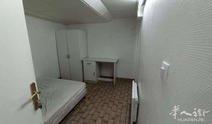 Vitry-sur-Seine 94区·17平·studio·有家具·仅长租 390€ / 月   起租时间 : 2023-04-29 Réf: 179439