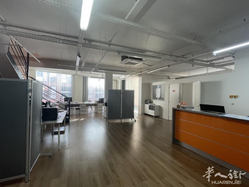 价格面议FASHION CENTRE二楼吉铺转让