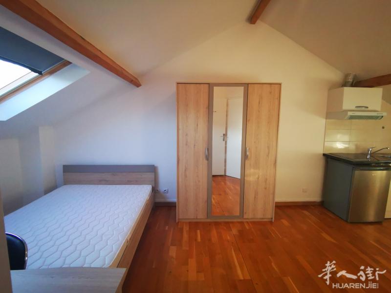 【区分】：94省,Villejuif(94800) (ID：986) 24平的 studio 有家具