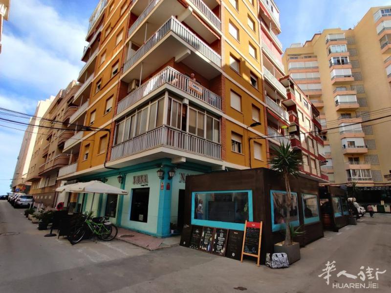 西班牙托雷维耶哈的商业投资机会 NANA Restaurante Bar 距离海滩 30 米