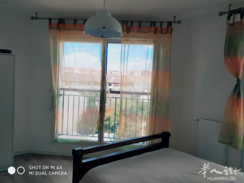 【地理位置】位于rue du moulin de saque，到地铁7号线Villejuif Louis Aragon站约400米。