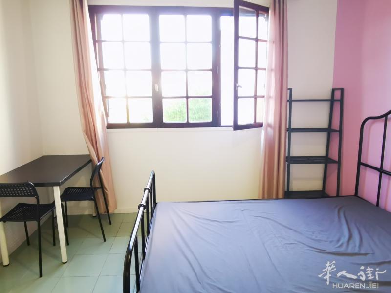 【区分】:94省,Villejuif(94800) (ID 184239) 21平的 studio 家具齐全